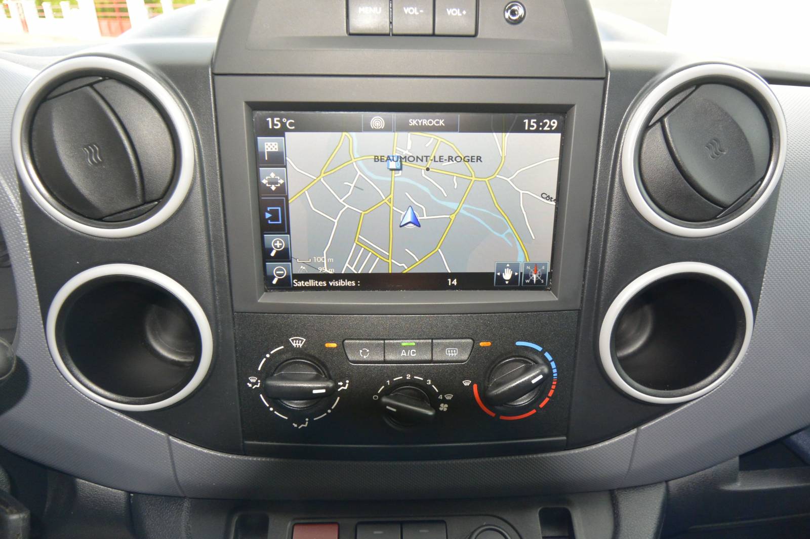 Partner 1.6 BlueHDi 100 CH finition Premium Pack