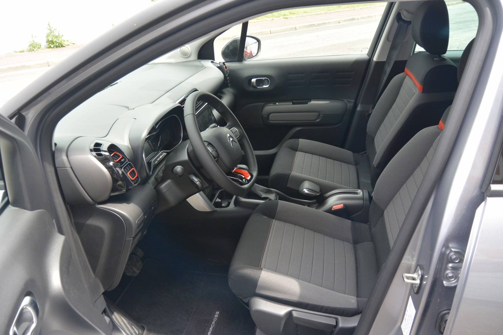 C3 Air cross 130 EAT6 Shine