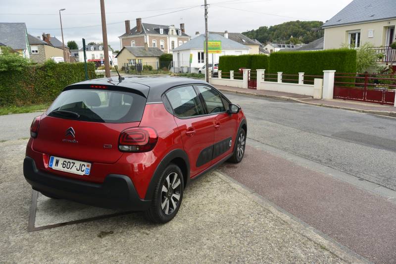 Citroen c3 1.2 puretech 110 s&s SHINE GPS Camera de recul .